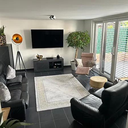 Schoene Mit Terasse Apartment Mulheim-Karlich