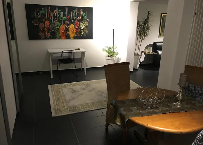 Schoene Mit Terasse *